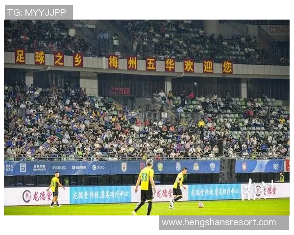 足球明星颁奖典礼全流程揭秘从入场到领奖的精彩瞬间